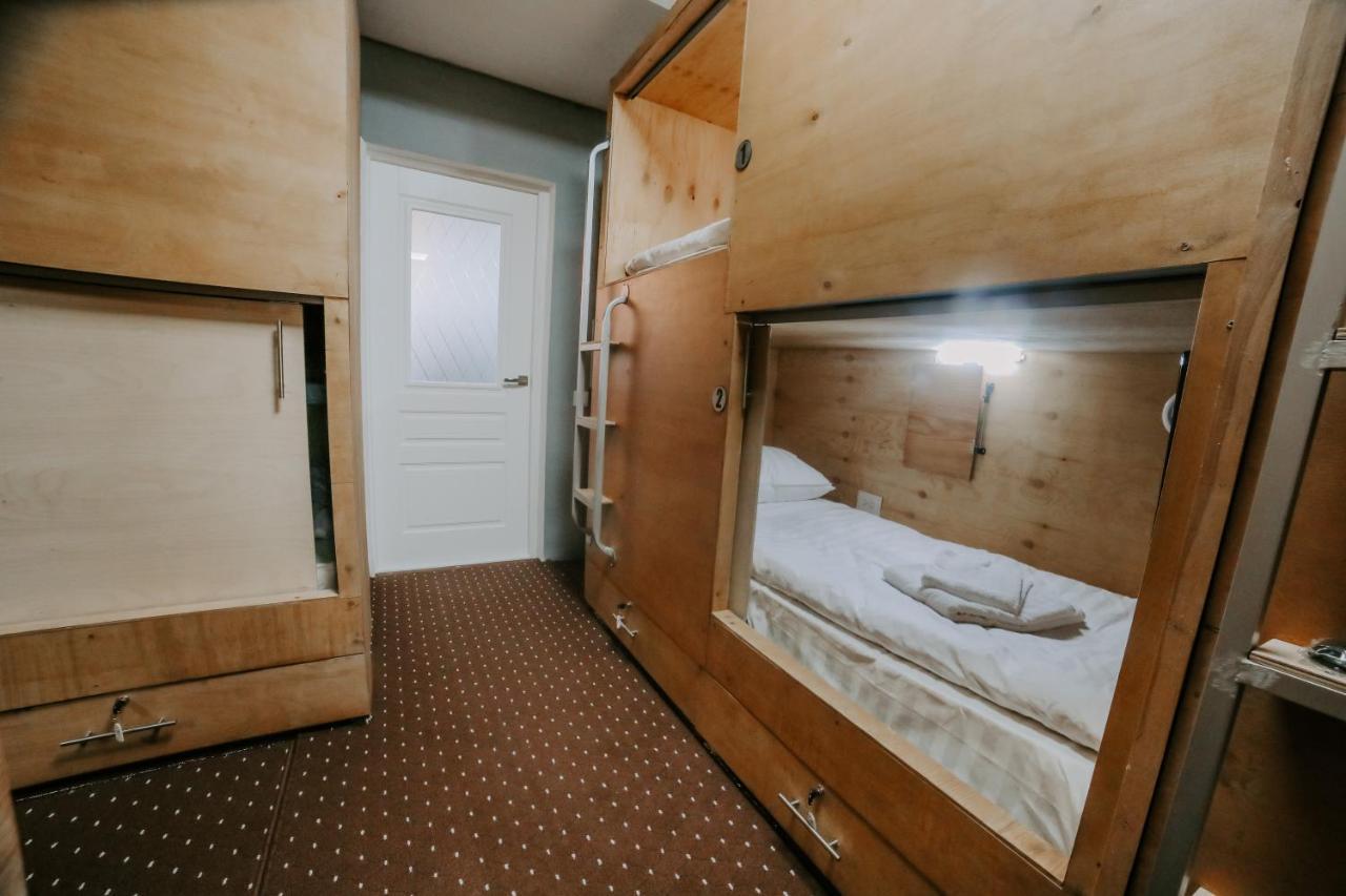 Capsule Hotel Osh Exterior foto