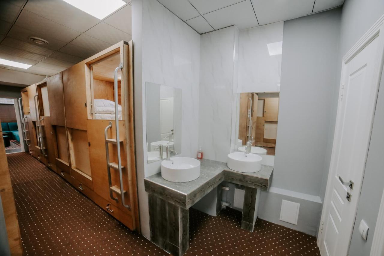 Capsule Hotel Osh Exterior foto